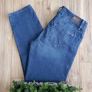 Paige / Roxie Capri / Size 26